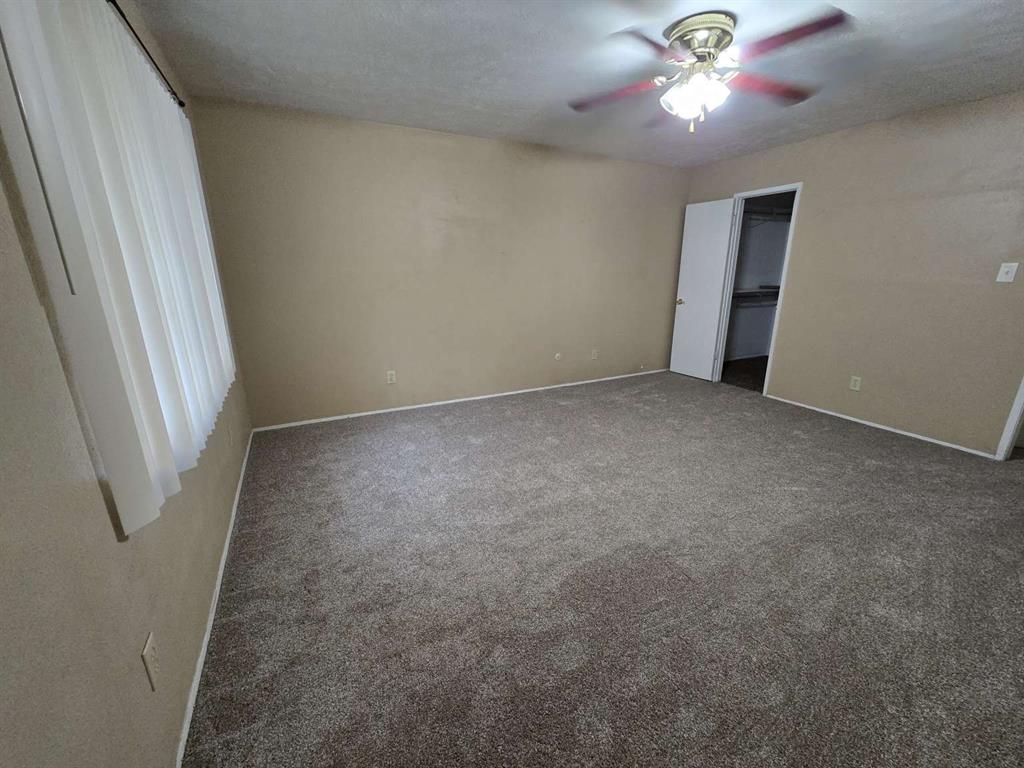 6932 Misty Glen Court Property Photo 14