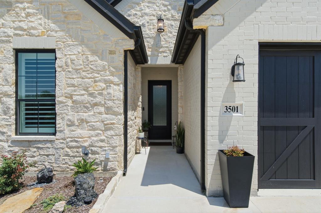 3501 Barber Creek Court Property Photo 4