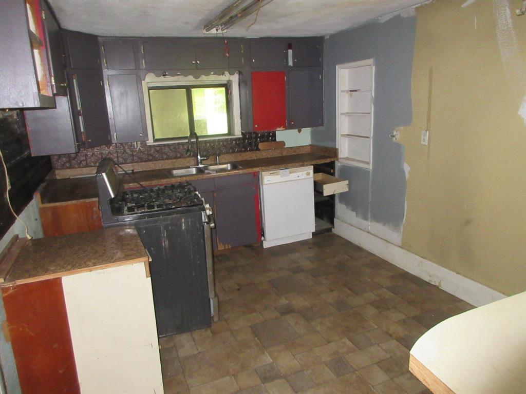 124 Sibley Street Property Photo 13