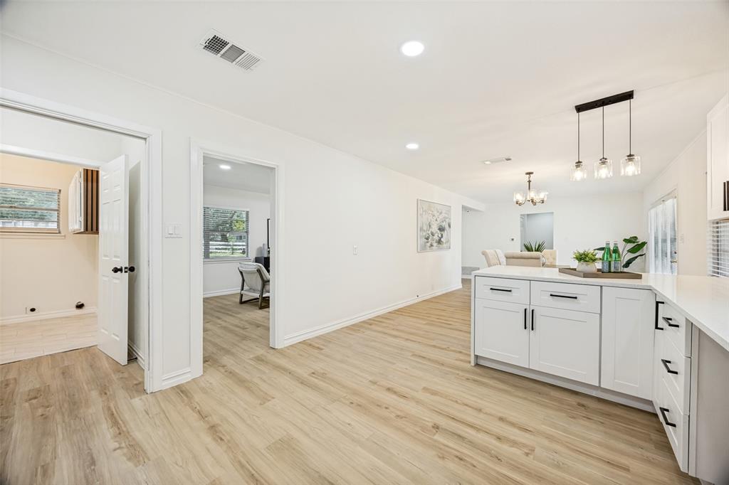 122 Mercer Drive Property Photo 3