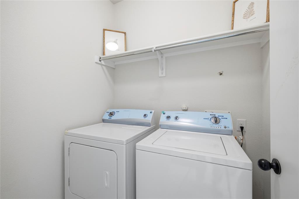1003 Lakeshore Boulevard Property Photo 26