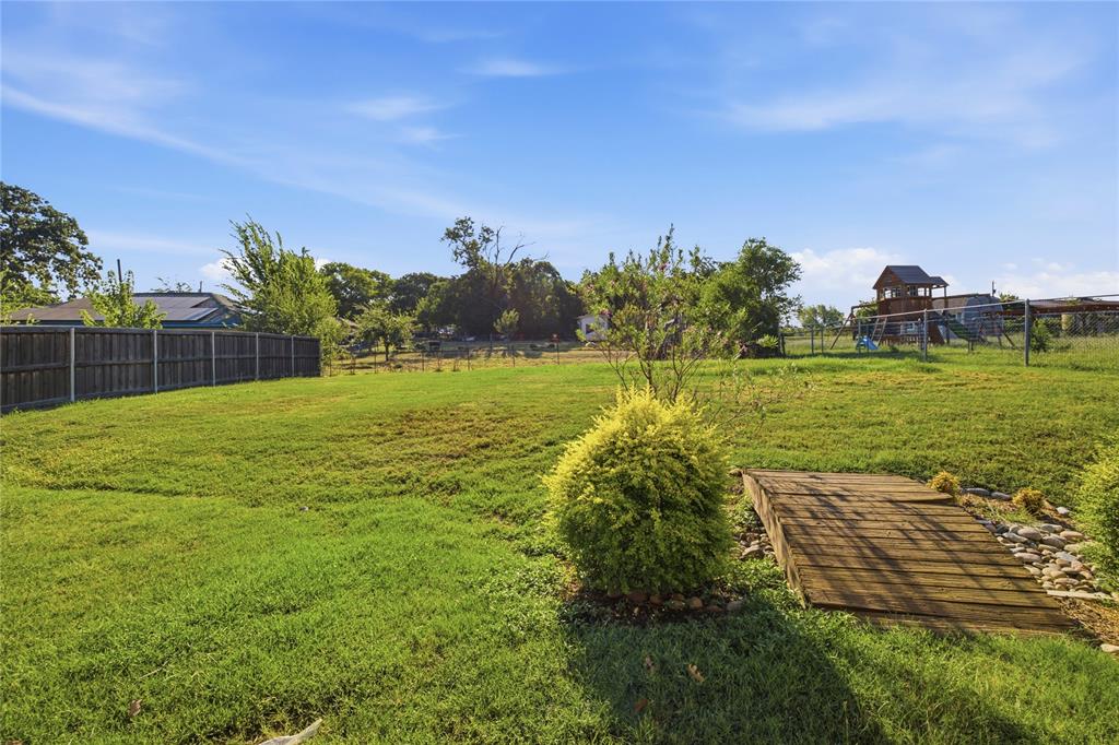 1003 Lakeshore Boulevard Property Photo 31
