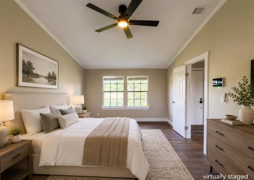 109 Brookshire Property Photo 9