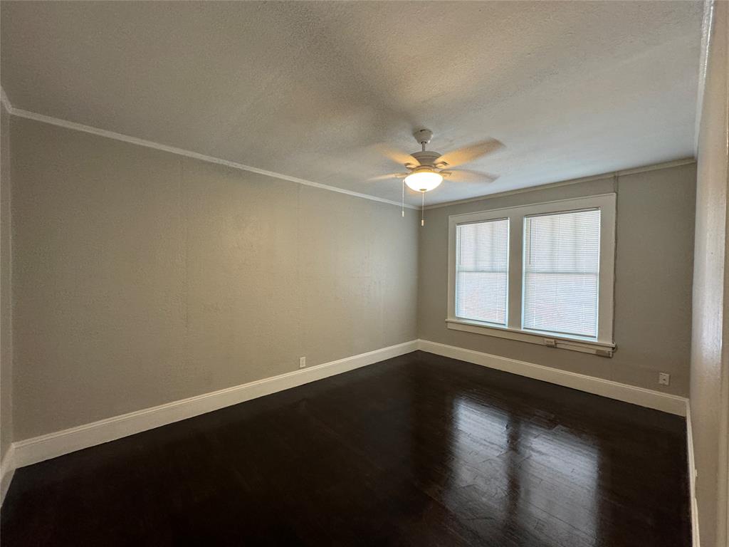 660 Ockley Drive 7 Property Photo 7