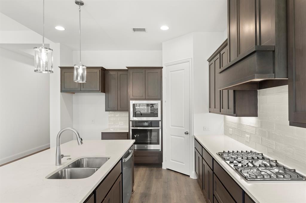 2201 Wickersham Road Property Photo 4