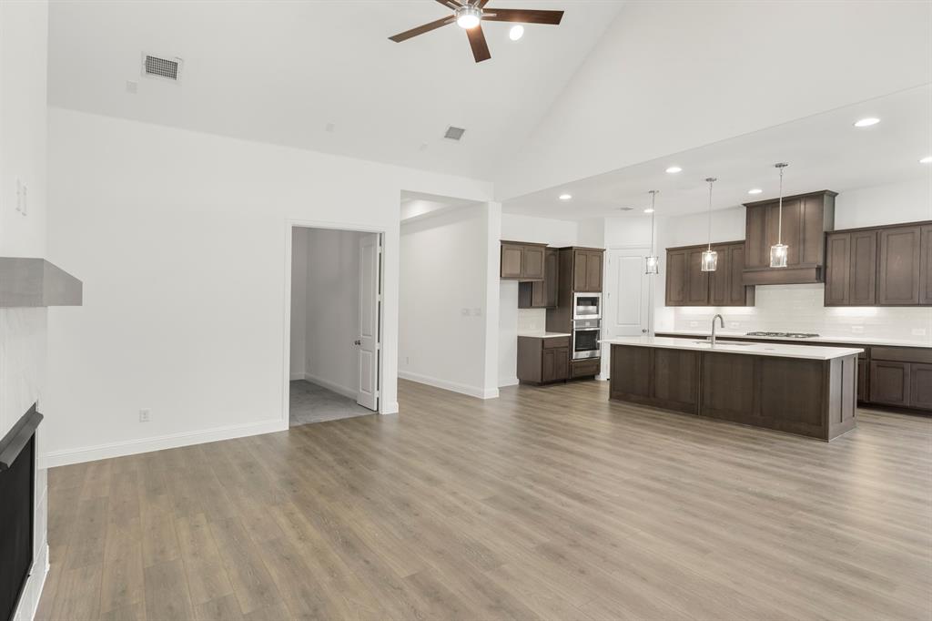 2201 Wickersham Road Property Photo 7