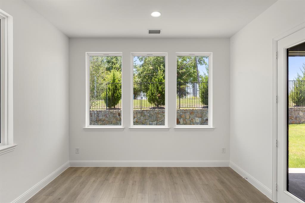 2201 Wickersham Road Property Photo 9