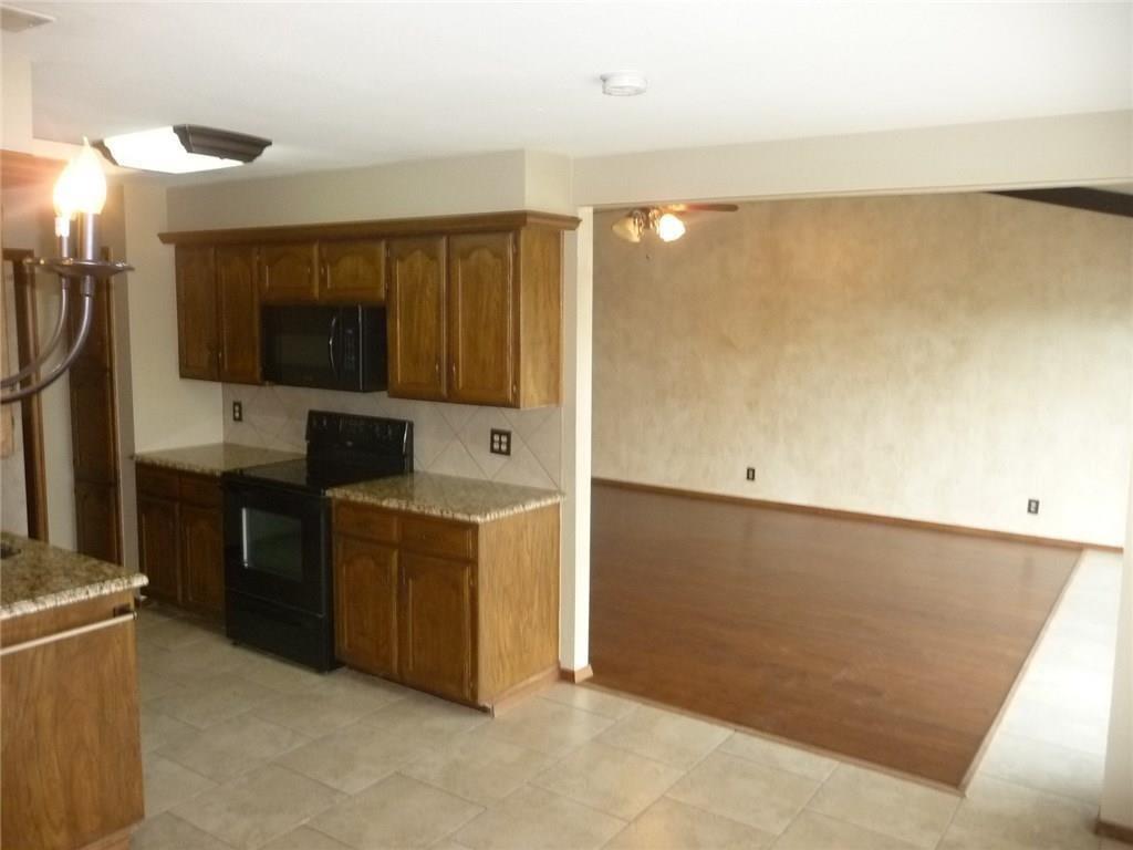 898 Ridgeview Road Property Photo 7