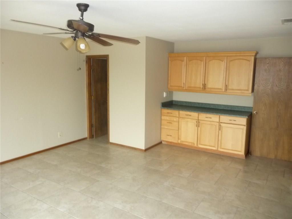 898 Ridgeview Road Property Photo 11
