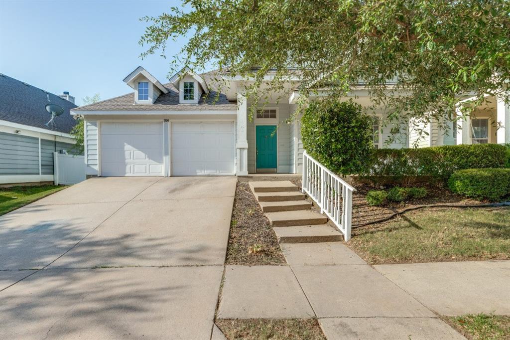 1504 Oakcrest Drive Property Photo 3