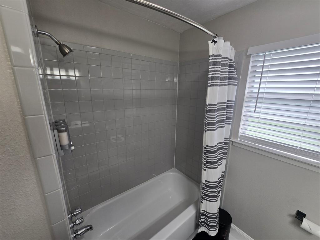 304 Salem Drive Property Photo 15