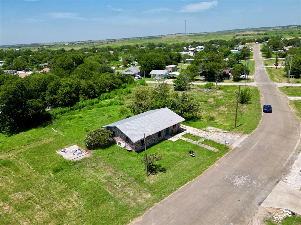 209 Prairie Avenue Property Photo 6
