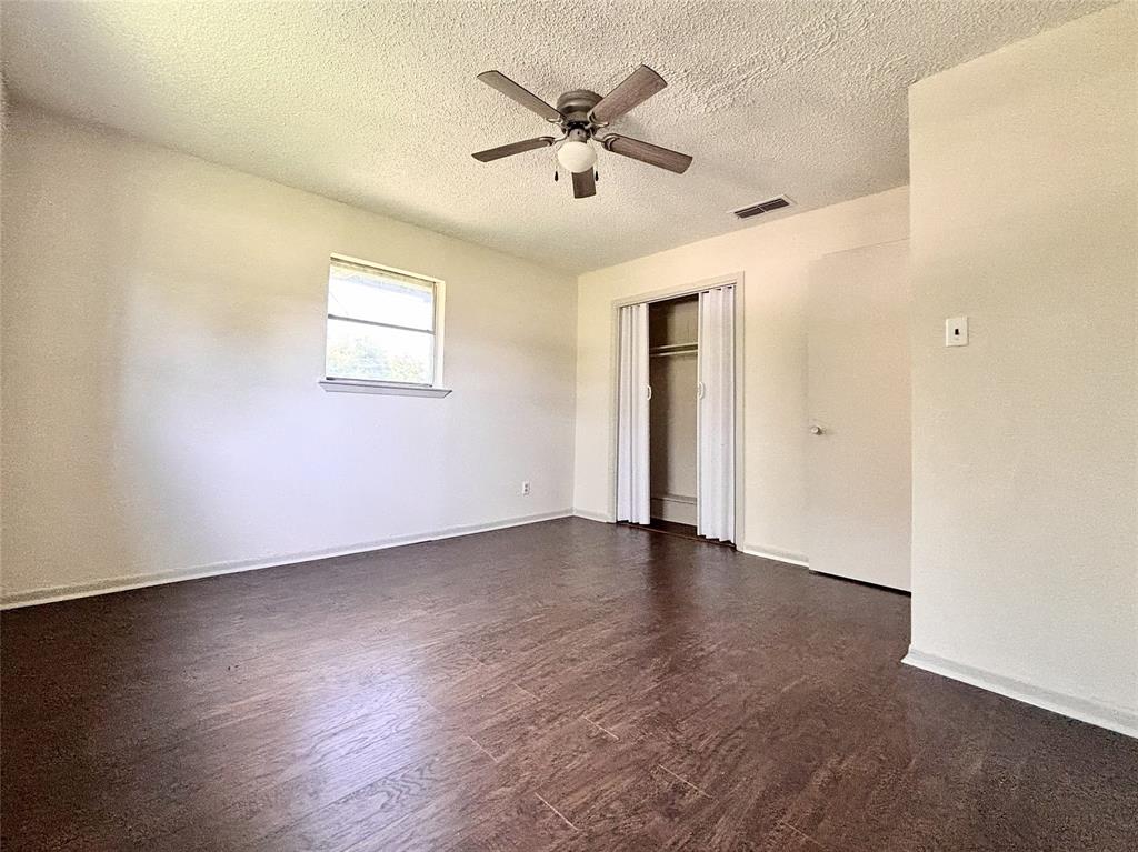 209 Prairie Avenue Property Photo 11