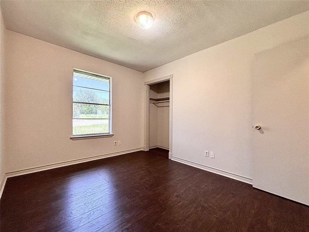 209 Prairie Avenue Property Photo 13