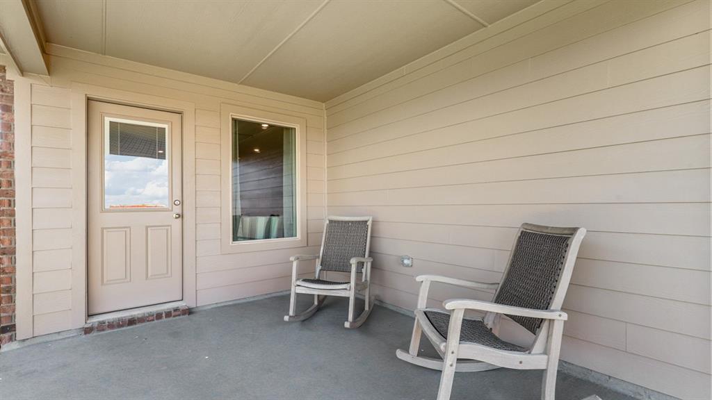 1049 Foxburg Drive Property Photo 38