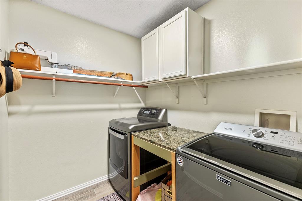 2924 Jamestown Drive Property Photo 32