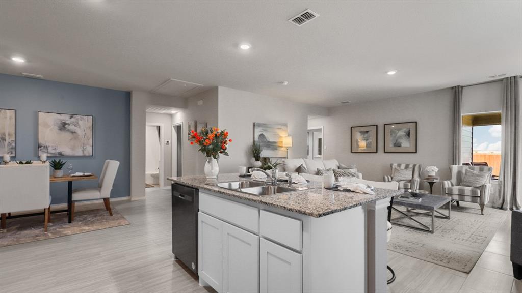 8413 Bluebonnet Bend Road Property Photo 4
