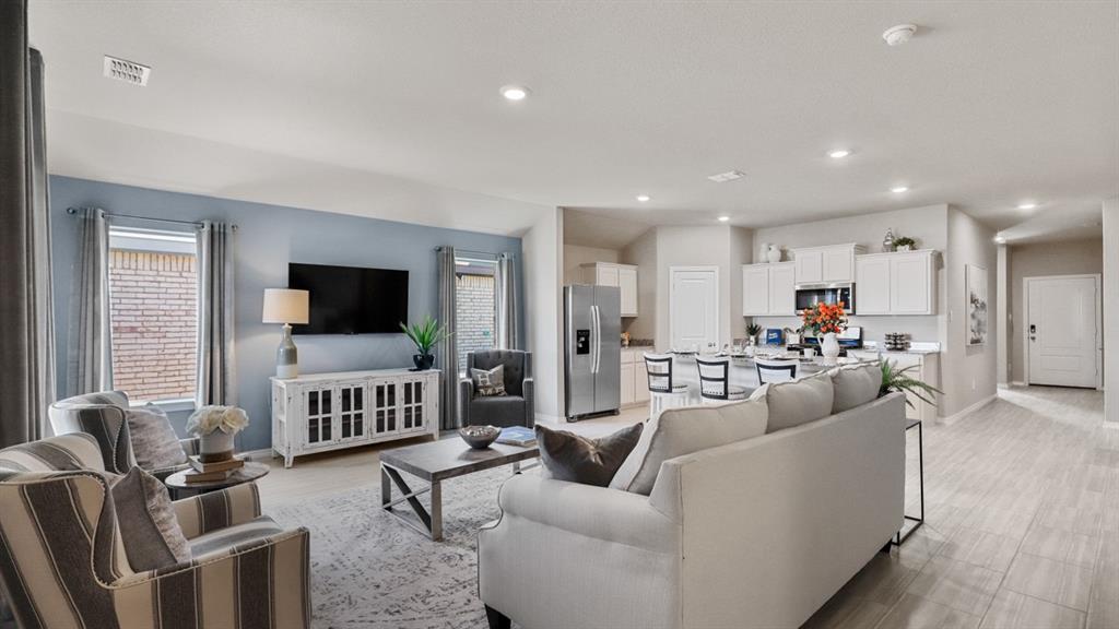 8413 Bluebonnet Bend Road Property Photo 12