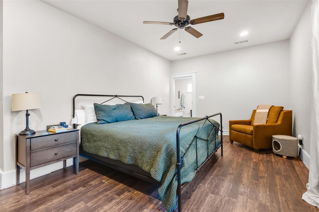 406 S Montreal Avenue Property Photo 16