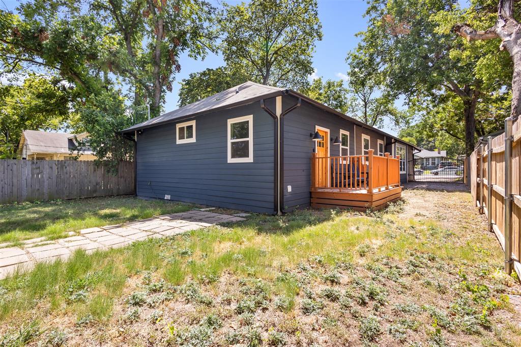 406 S Montreal Avenue Property Photo 22