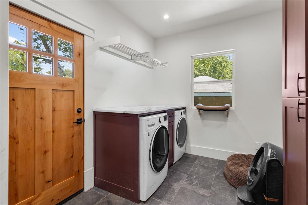 406 S Montreal Avenue Property Photo 27