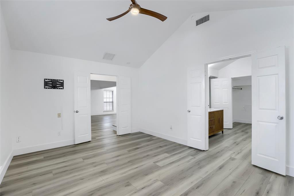 6817 Wickliff Trail Property Photo 17