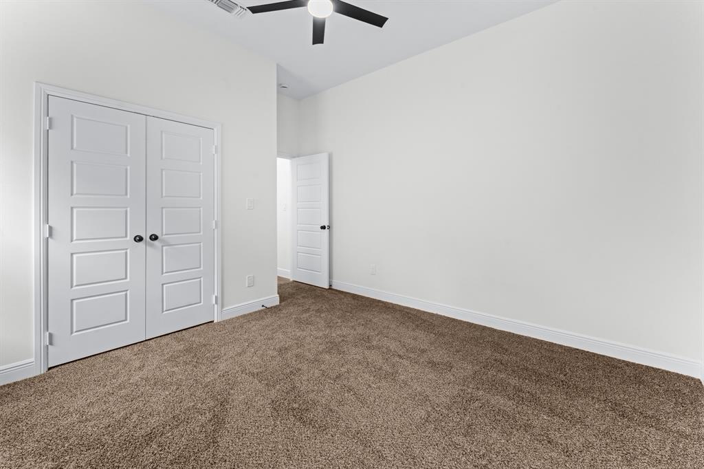 4507 Metropolitan Avenue Property Photo 22