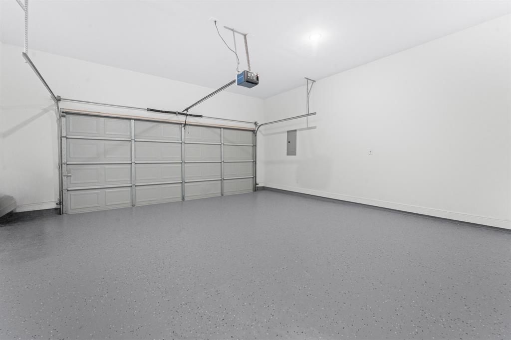 4507 Metropolitan Avenue Property Photo 27