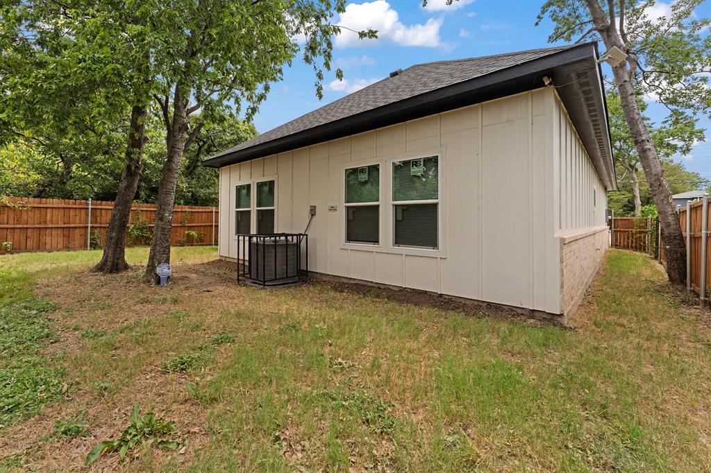 4507 Metropolitan Avenue Property Photo 28