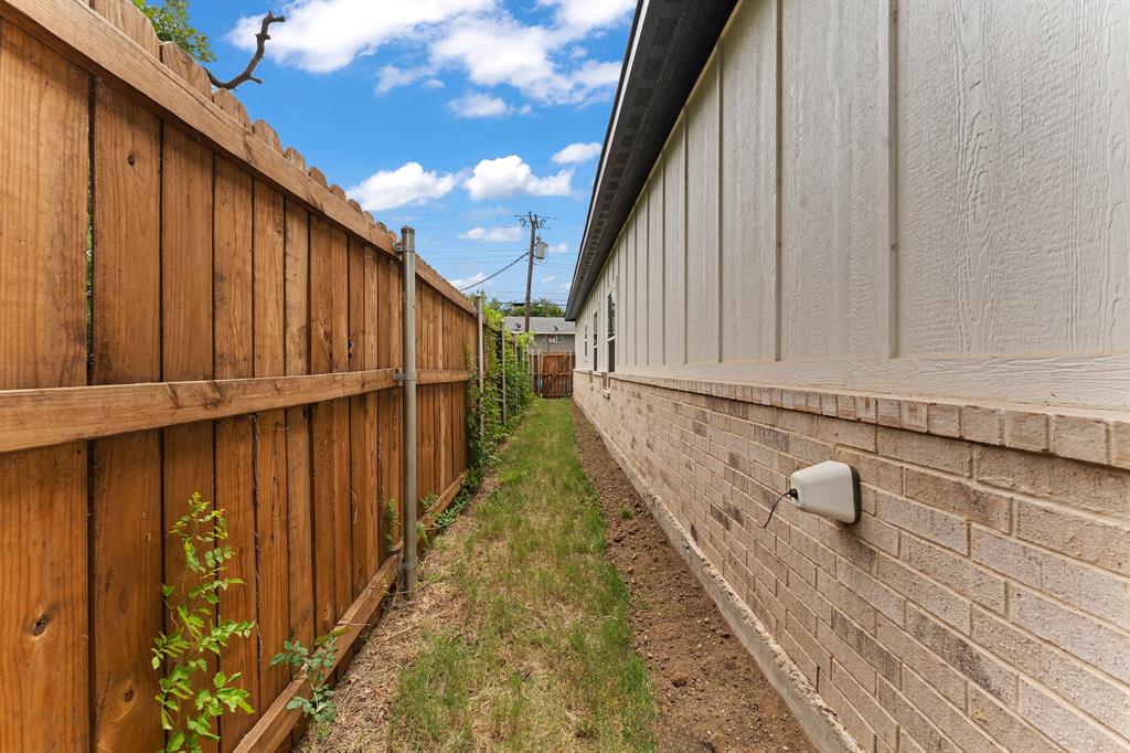 4507 Metropolitan Avenue Property Photo 30