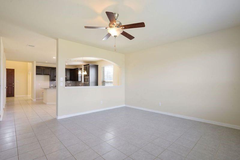 4001 Eaton Park Drive Property Photo 4