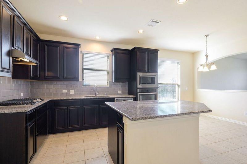 4001 Eaton Park Drive Property Photo 7