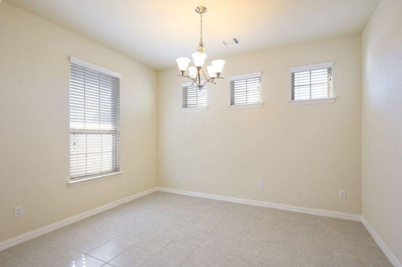4001 Eaton Park Drive Property Photo 9
