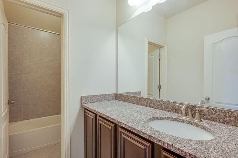 4001 Eaton Park Drive Property Photo 11