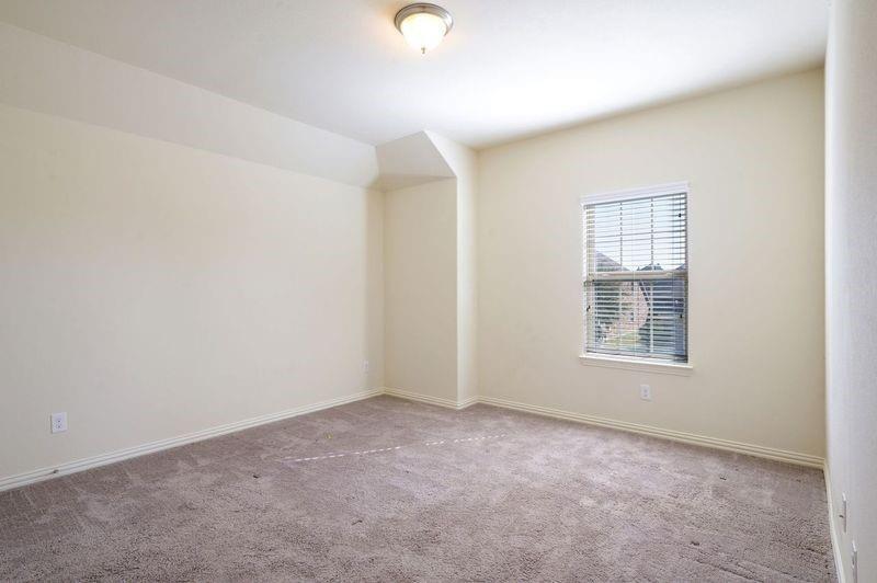 4001 Eaton Park Drive Property Photo 12