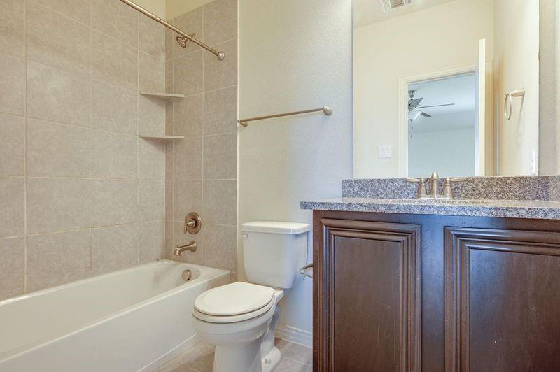 4001 Eaton Park Drive Property Photo 15