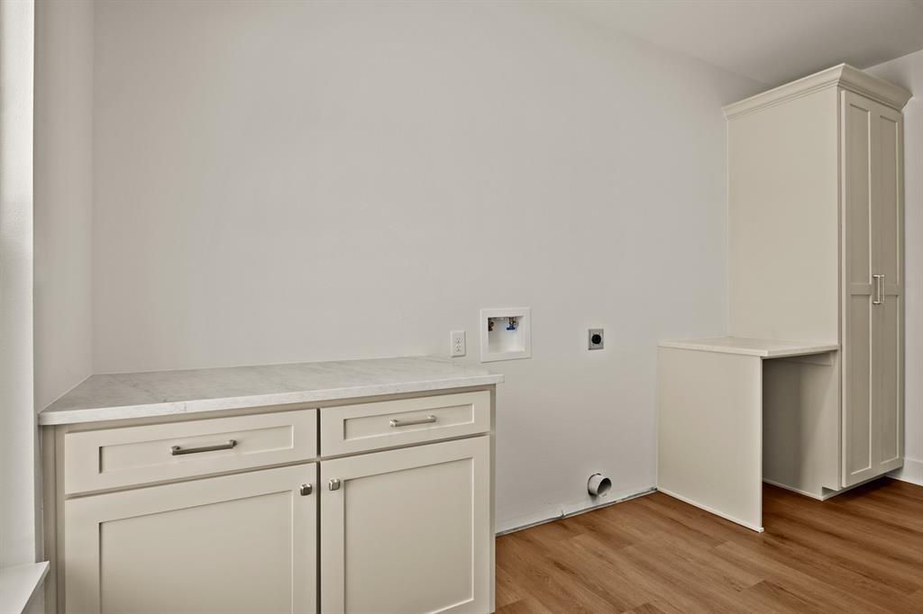 562 County Road 4230 Property Photo 28