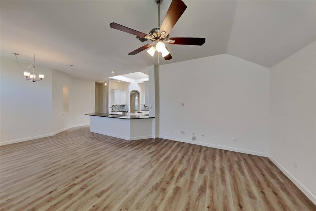 4307 Trailridge Drive Property Photo 2