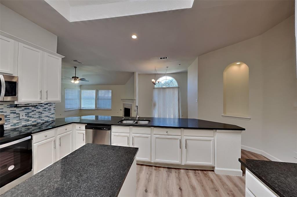 4307 Trailridge Drive Property Photo 5