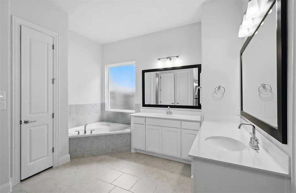 1804 Night Owl Way Property Photo 14