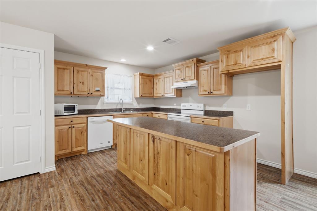 114 Wade Street Property Photo 27