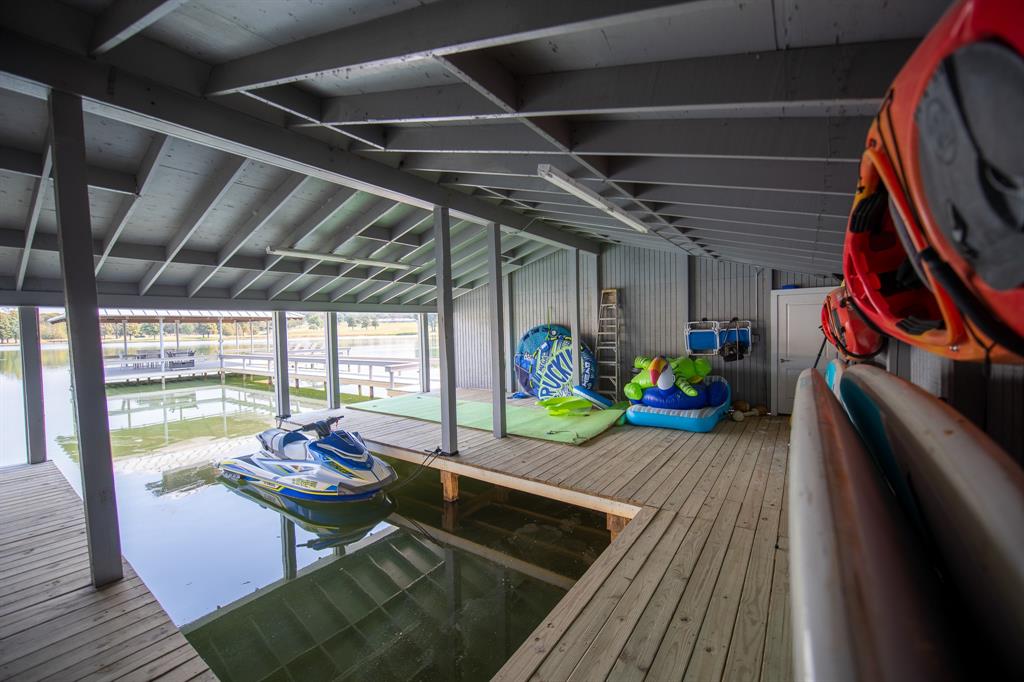 6544 Fm 1616 Property Photo 25