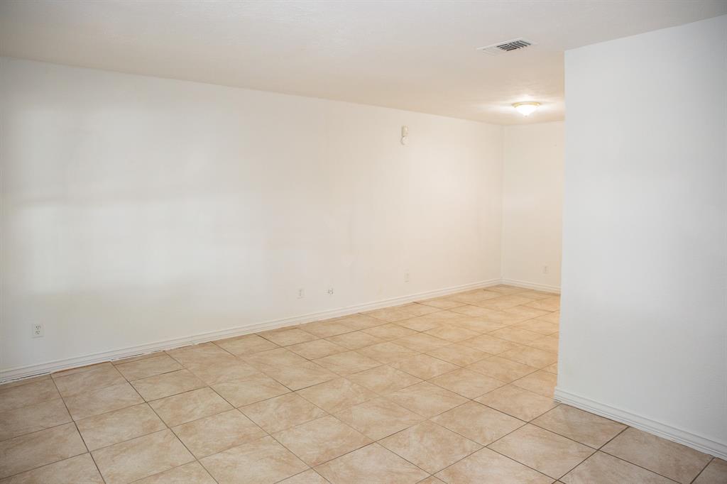 13552 Waterfall Way Property Photo 6