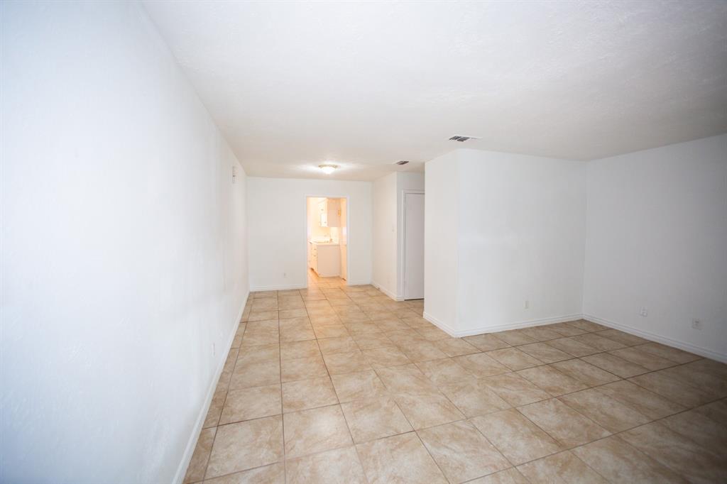 13552 Waterfall Way Property Photo 7