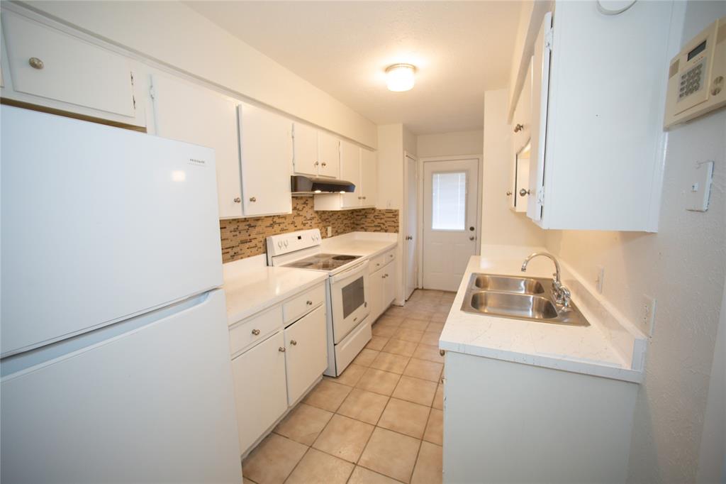 13552 Waterfall Way Property Photo 12