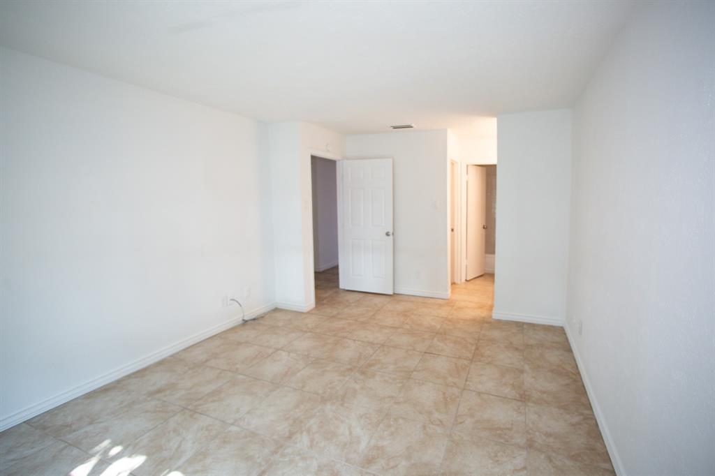 13552 Waterfall Way Property Photo 17