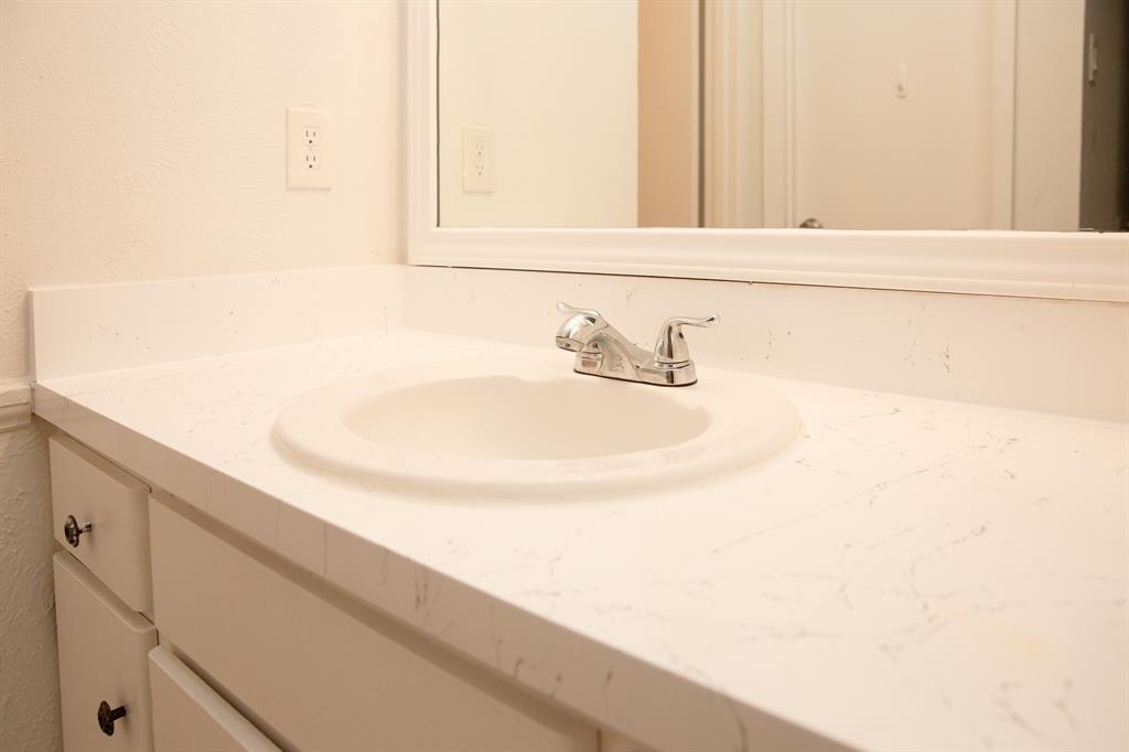 13552 Waterfall Way Property Photo 18