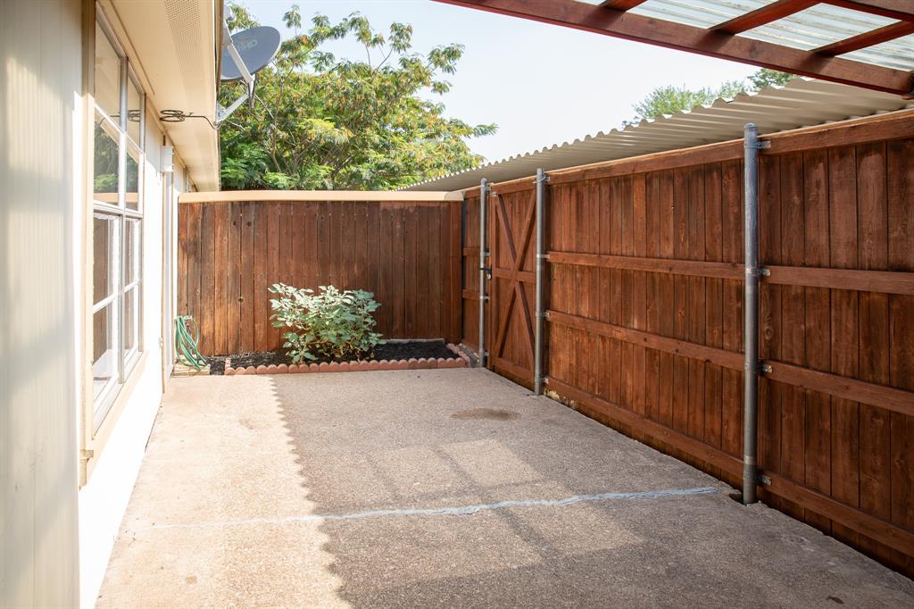 13552 Waterfall Way Property Photo 26