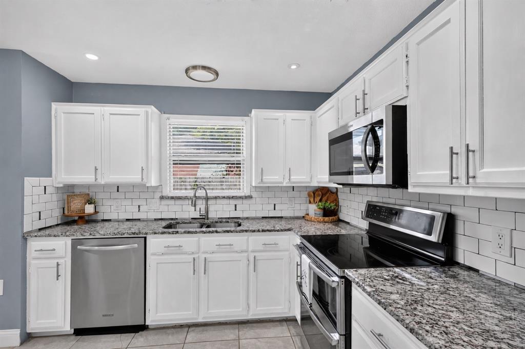 1422 Elmwood Avenue Property Photo 4