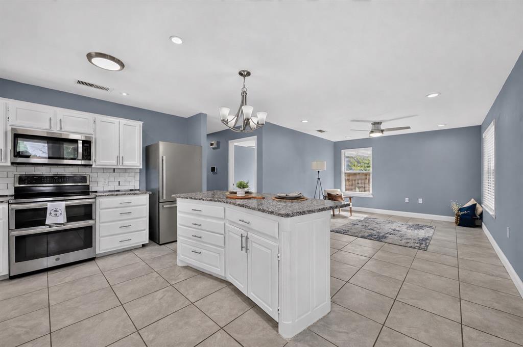 1422 Elmwood Avenue Property Photo 6